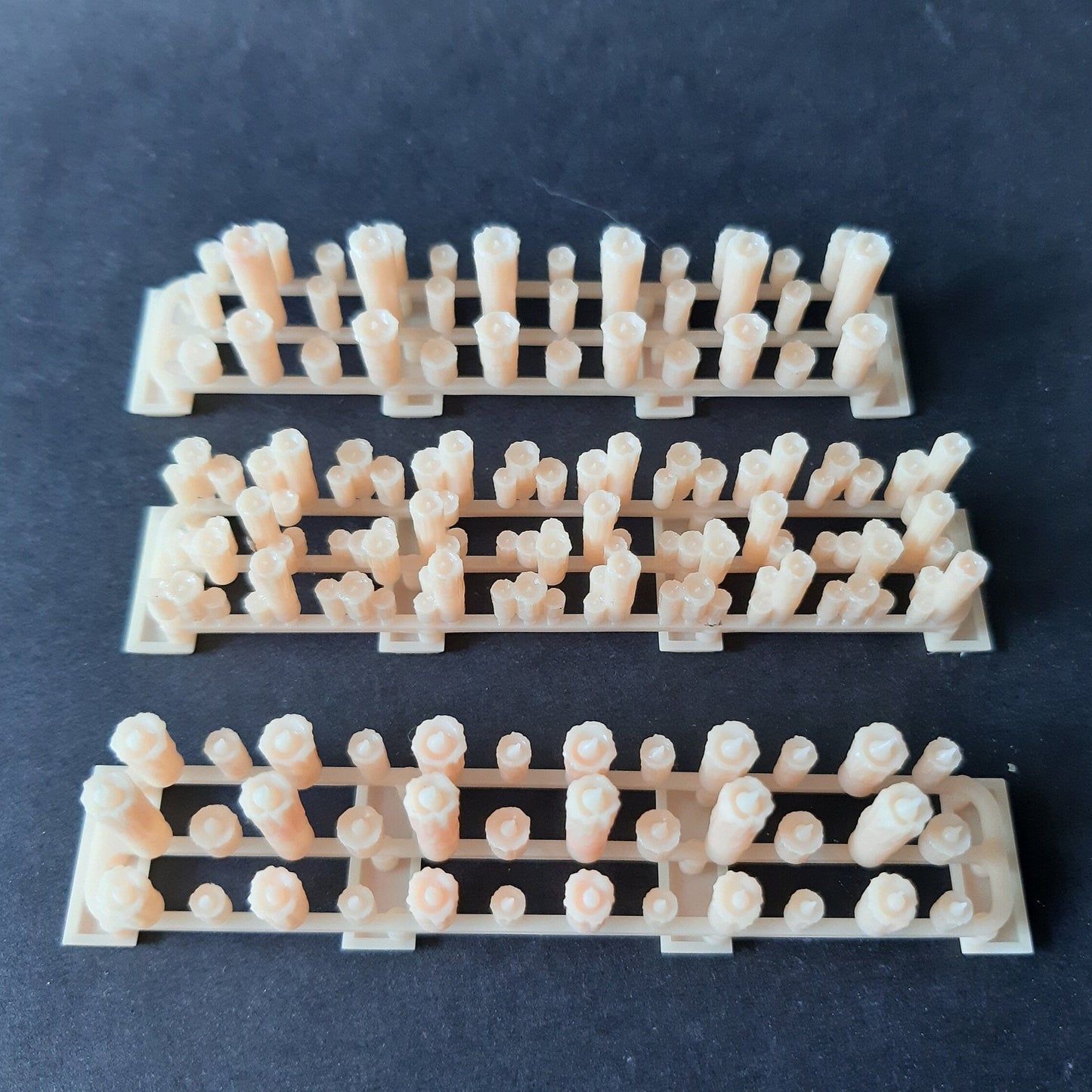 Chandelles de cire sur rack à détacher (Pack de 100 chandelles)